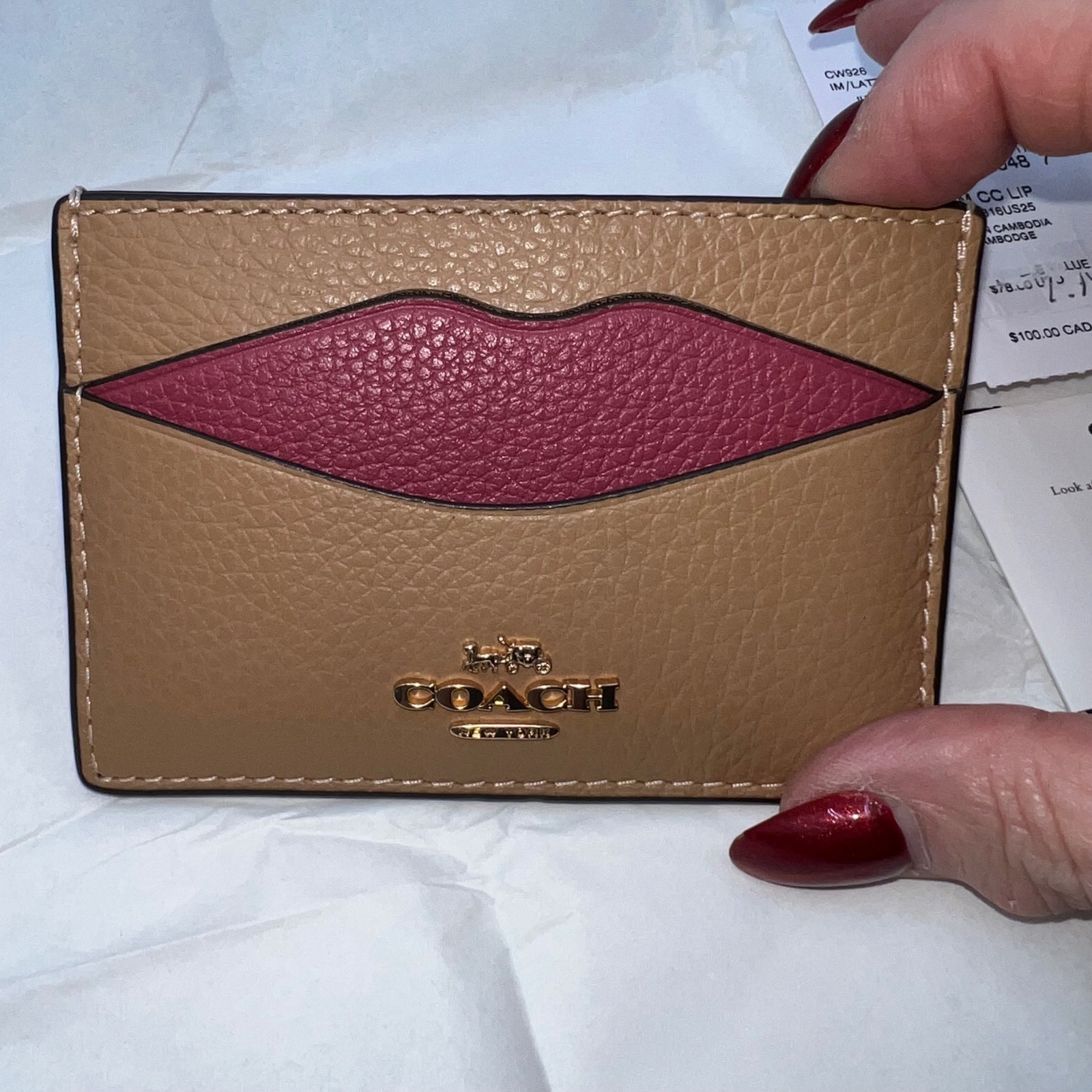 Coach Slim Card Holder Wallet Beige Leather Pink Lips Logo Signature